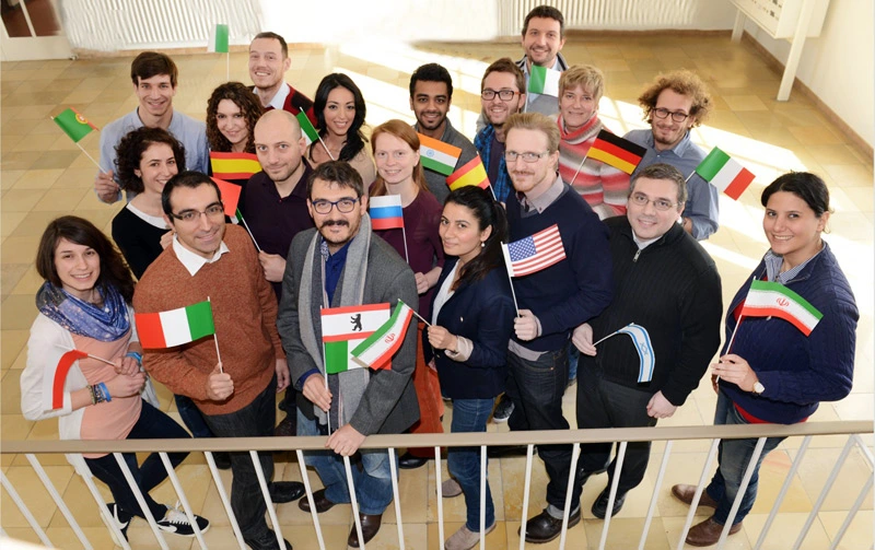 Internationaler geht es kaum: das Active-Space-Team.  Bild: © Adlershof Journal