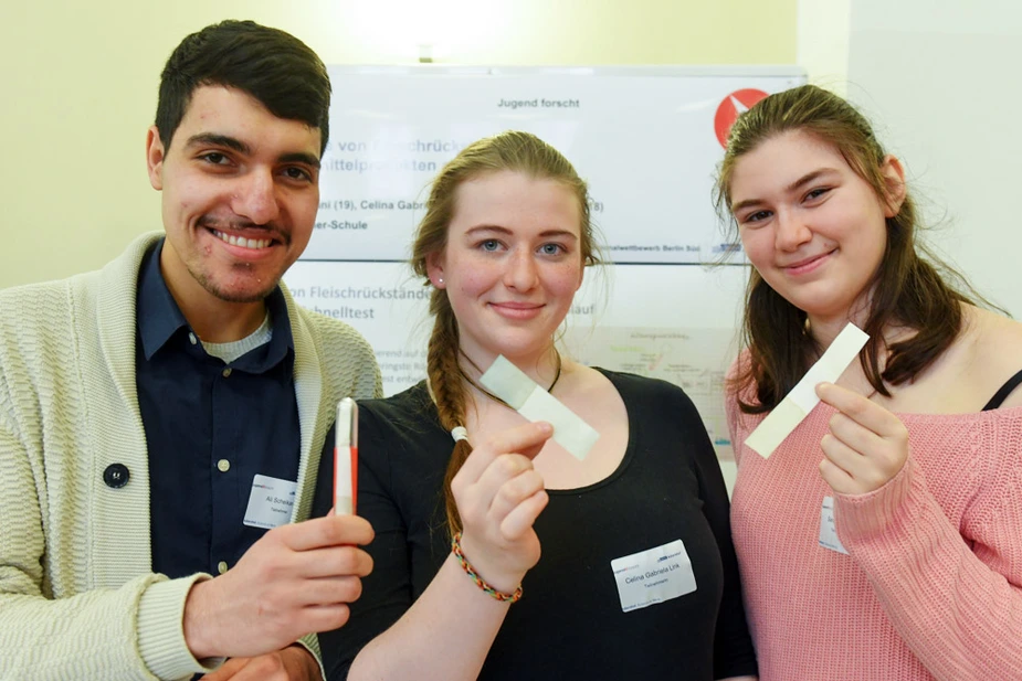 Jugend forscht Schnelltest Chemie. Bild: Stiftung Jugend forscht e. V.