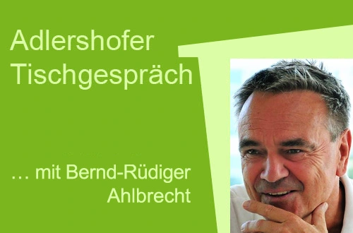 Adlershofer Tischgespräch mit Bernd-Rüdiger Ahlbrecht, Vorsitzender der Gesellschaft zur Bewahrung von Stätten deutscher Luftfahrtgeschichte (GBSL) e. V.; Bild: © Adlershof Journal